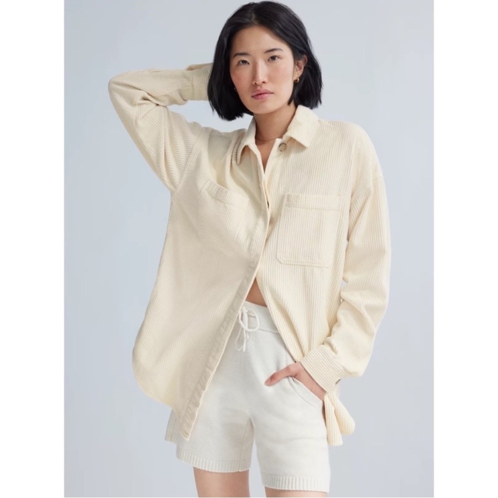 Aritzia The Group Babaton Graydon Corduroy Button Up Shirt size XS oversized